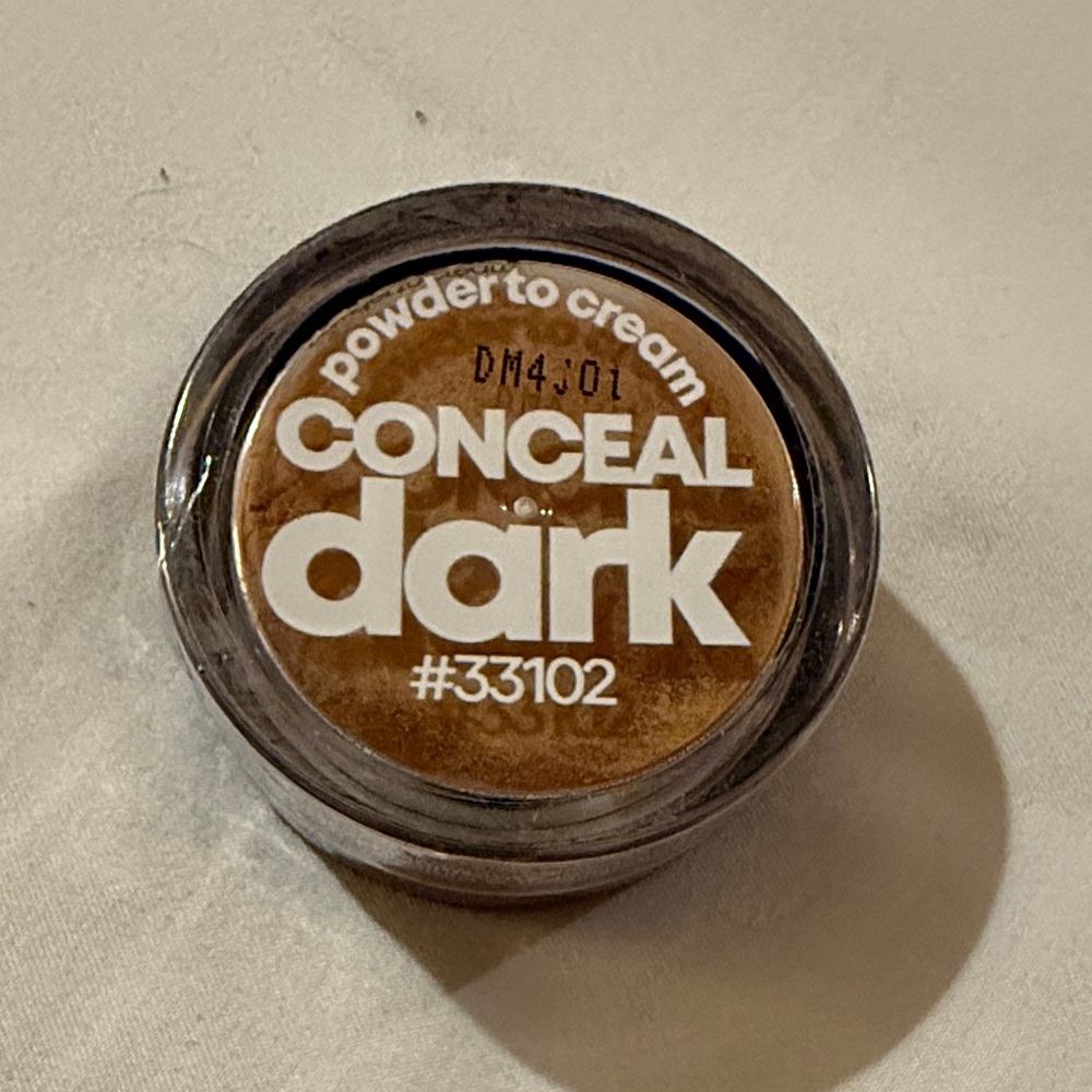Pomifera Conceal Dark Powder-to-Cream Corrector #33102
